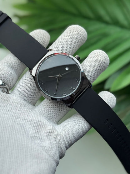 Sabr Magnetic Strap Watch
