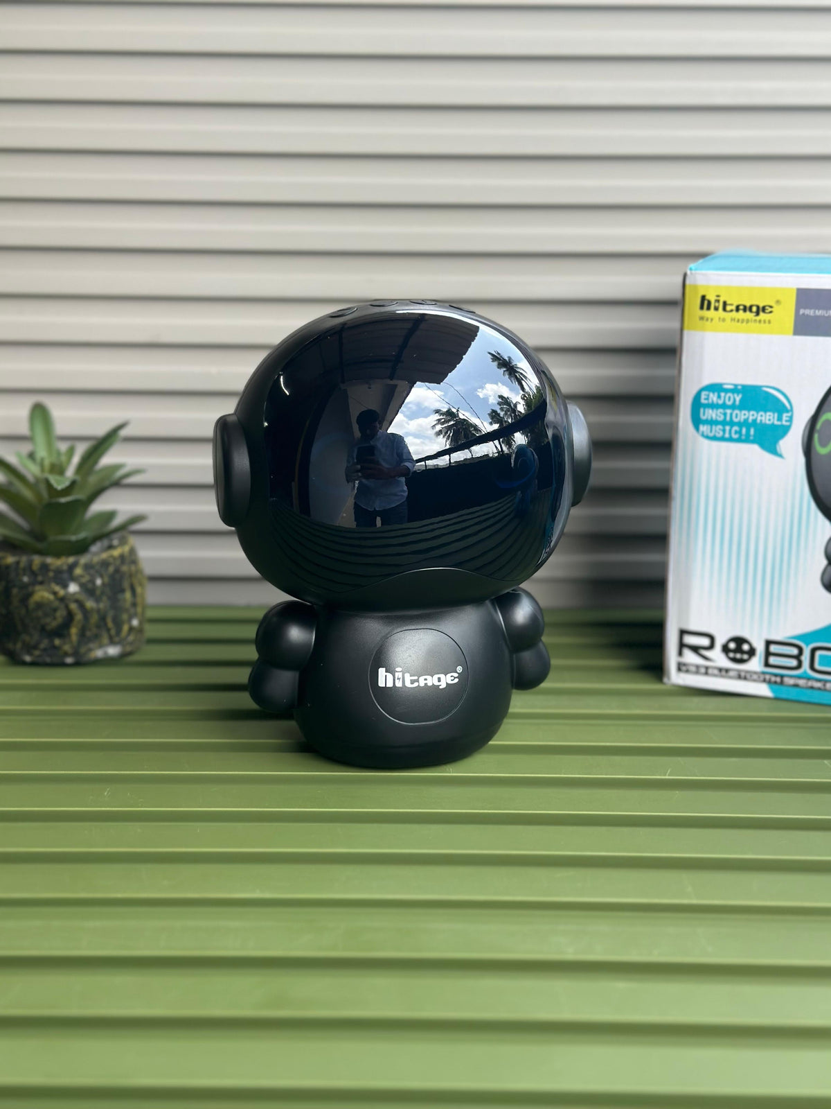 ROBO SPEAKER