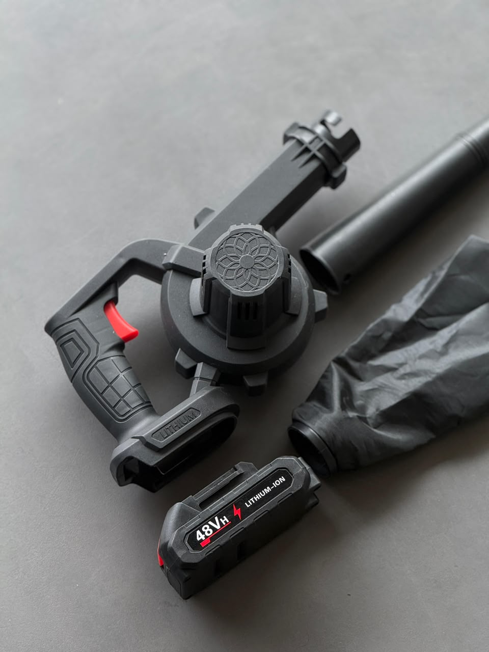 RECHARGEABLE LITHIUM AIR BLOWER