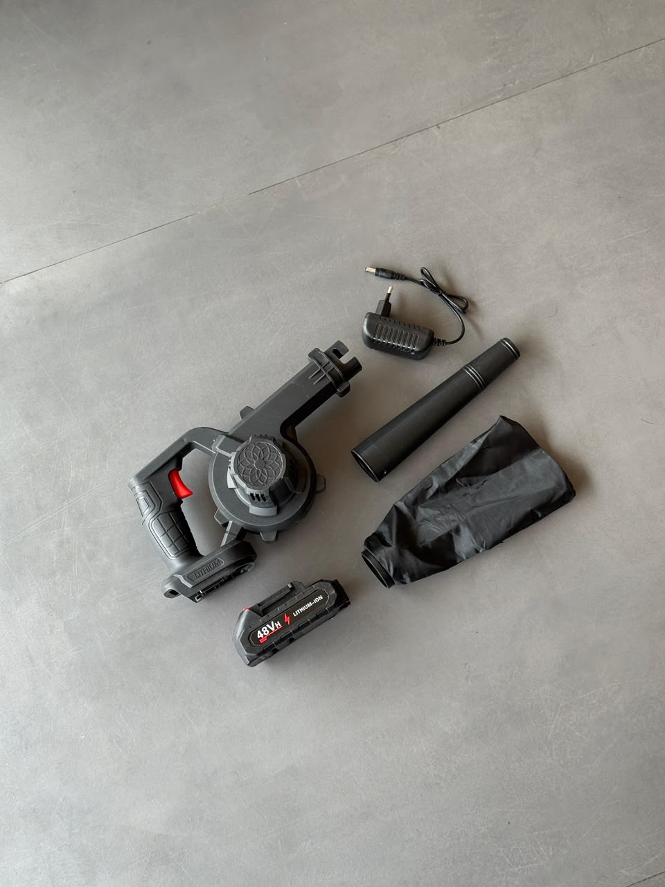 RECHARGEABLE LITHIUM AIR BLOWER